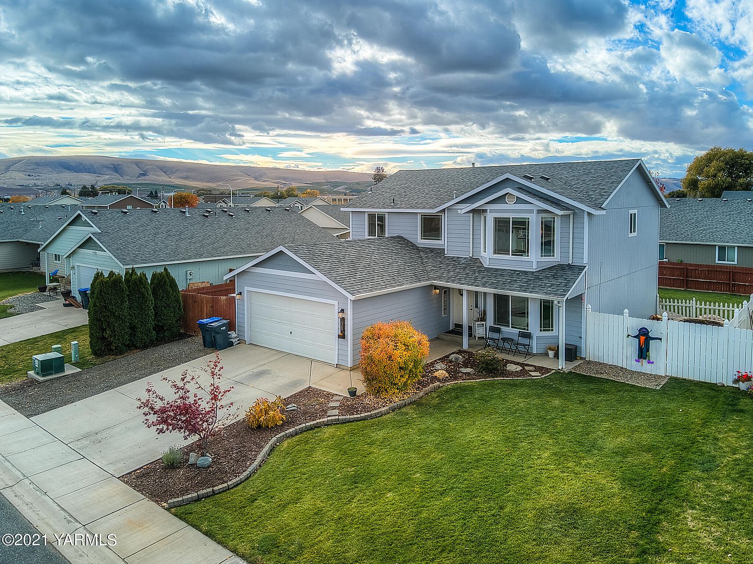 108 N Galena St, Moxee, WA 98936 Zillow