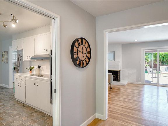 4th image of 1162 Denise Way