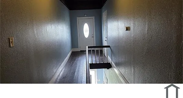 1408 Strand St #C — Photo 4