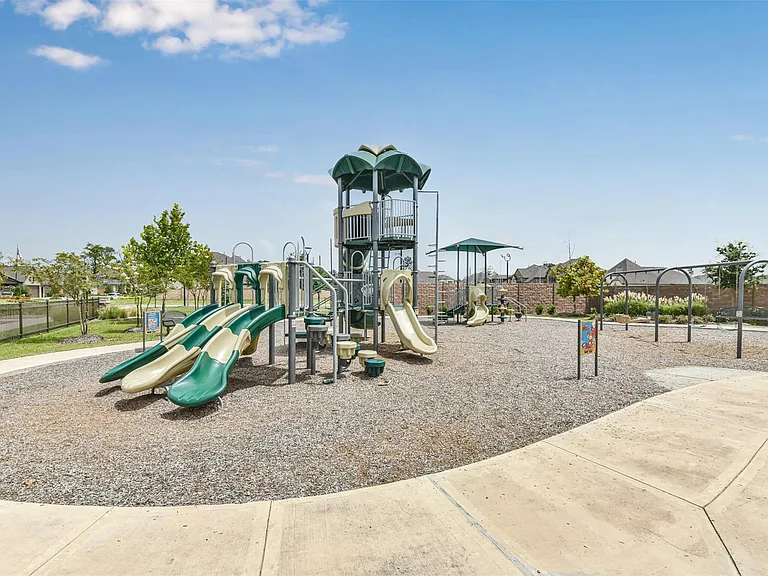 15775 Cairnwell Bend Dr — Photo 9