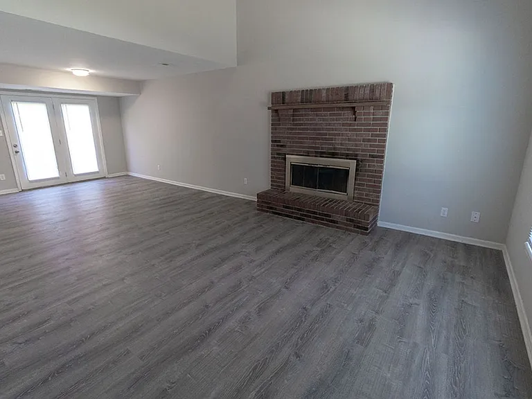 1923 Mirtle Grove Ct — Photo 2