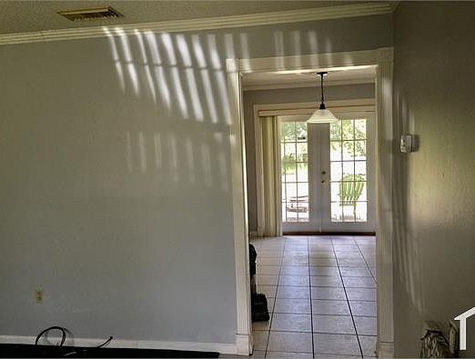 5th image of 3420 Kirby Dr