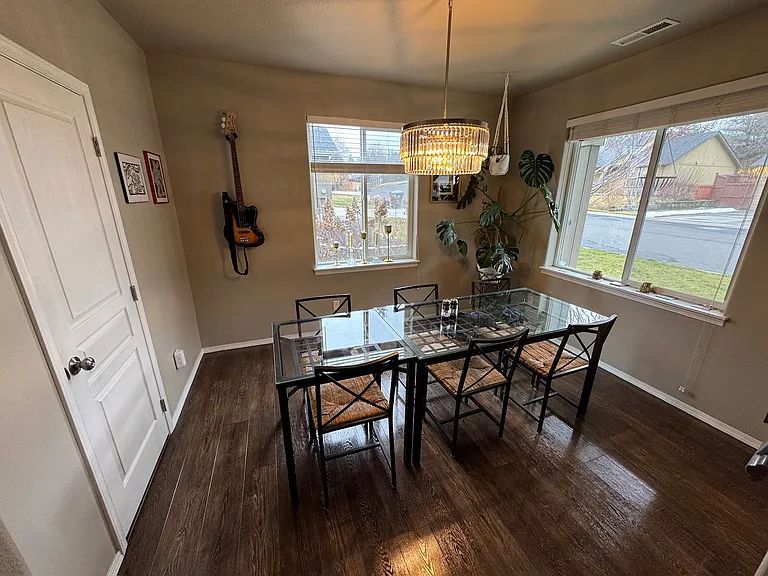 2537 Denton St — Photo 13