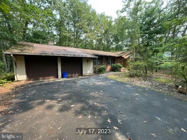 9 Mallard Dr, Tabernacle, NJ 08088