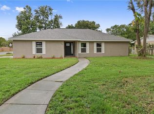 1202 Edgewater Dr, Lakeland, FL 33805
