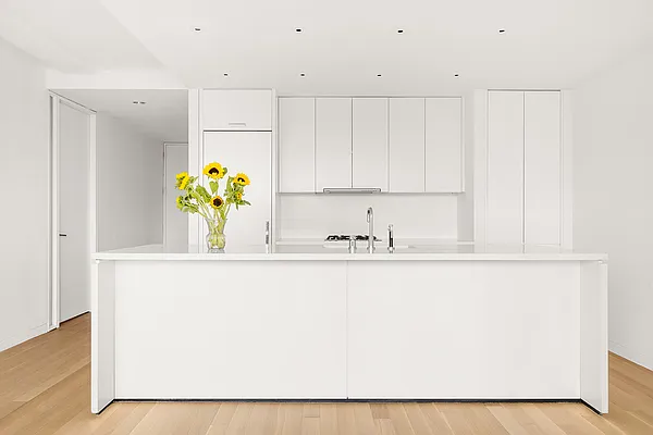 Sold by Erica Sullivan, LREB | media 8