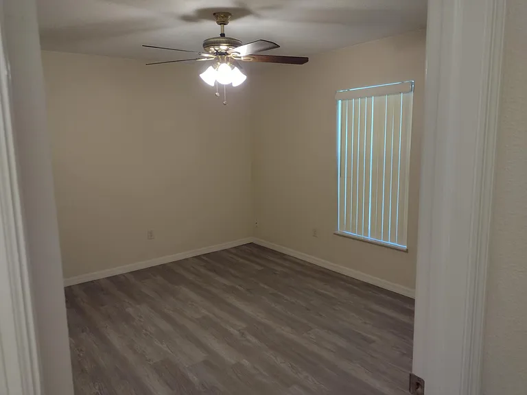 7396 Pond Cir — Photo 4