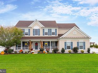 215 Bartlett Dr, Mickleton, NJ 08056