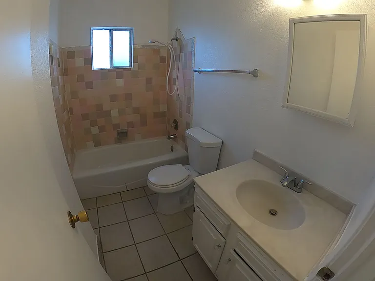 305 N Almendra St — Photo 11