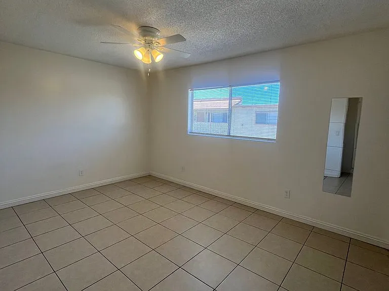 Casa Buena Apartments — Photo 15