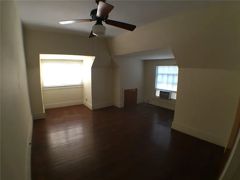 908 W 22nd St #F — Photo 10