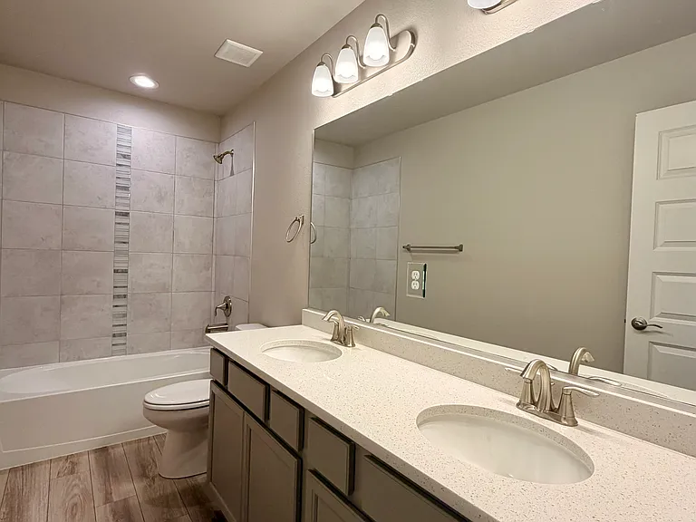 14670 Longhorn Dr — Photo 20
