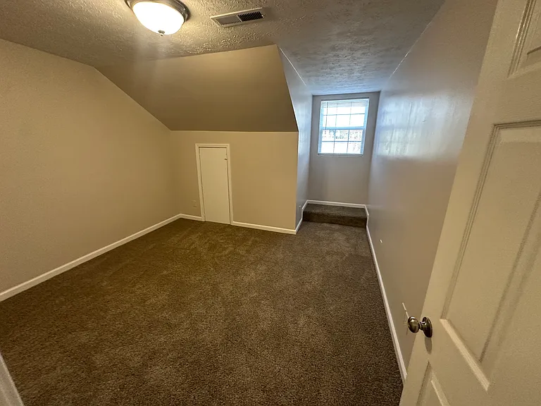 521 Charleston Ave #521 — Photo 7