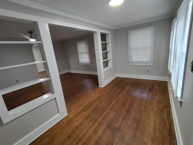 111 Harvard Dr — Photo 4