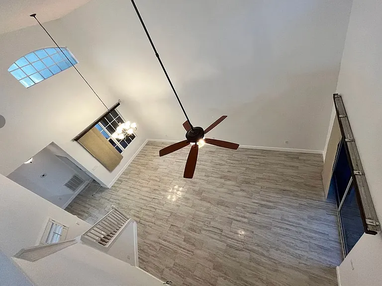 3641 Titanic Cir — Photo 20