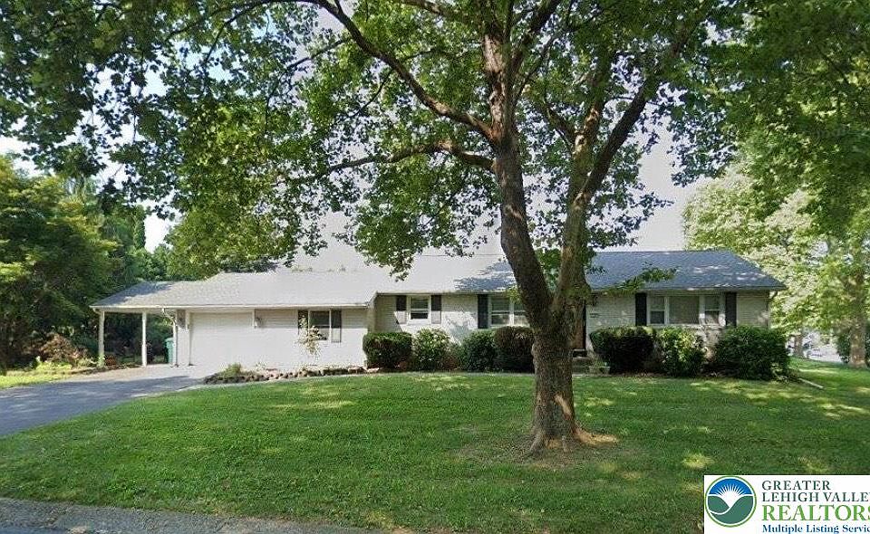 1st image of 108 Brentwood Ave