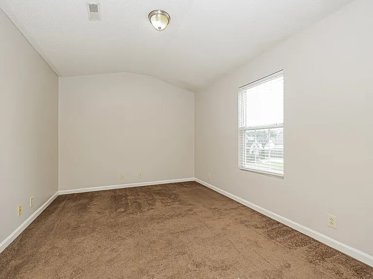 1936 Turnberry Ct — Photo 10
