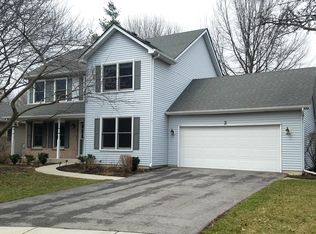 2 Wescott Ct, Bolingbrook, IL 60440