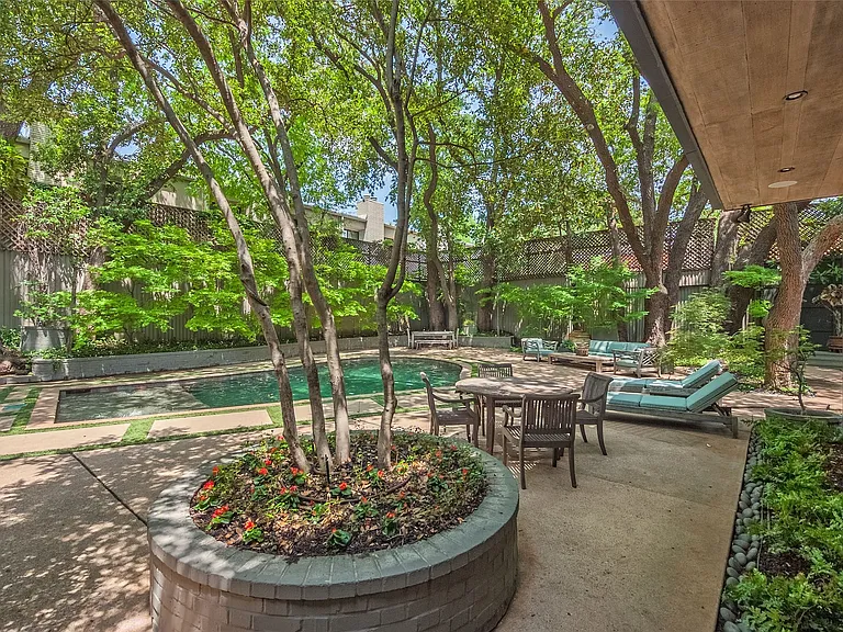 3610 Congress Ave — Photo 35