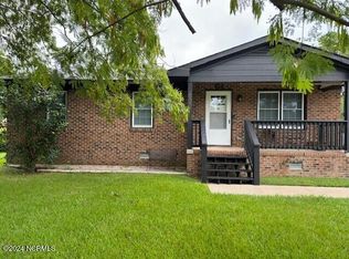 602 W Martin Luther King Jr Dr, Washington, NC 27889