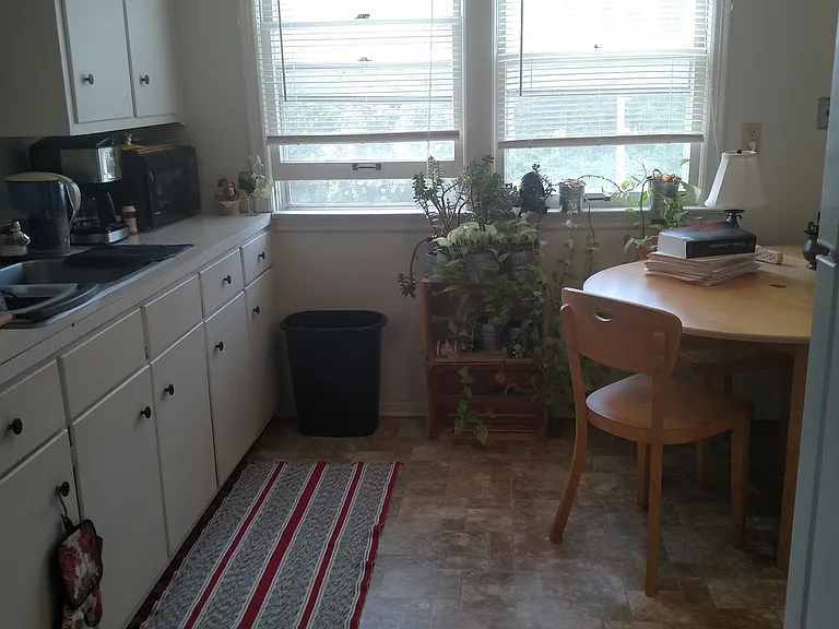 1015 W Benton St — Photo 27