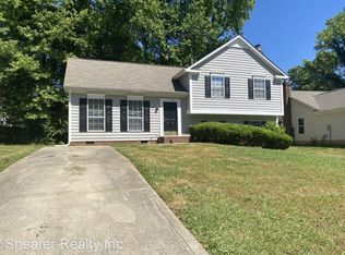 3122 Periwinkle Ct, Charlotte, NC 28269