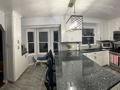 700 Stonegate Dr, Oakdale, PA, 15071