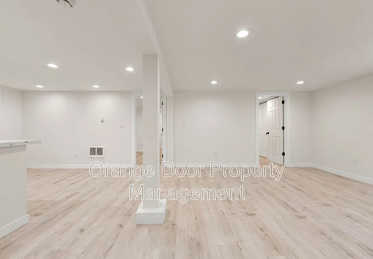 7727 Jones Ave NW — Photo 27
