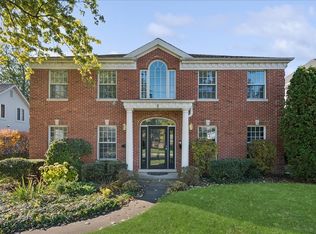 509 Pinecrest Ln, Wilmette, IL 60091
