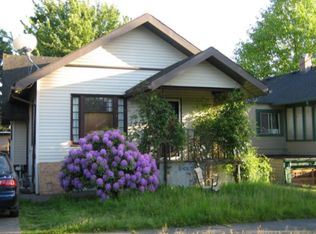 843 NE 56th St, Seattle, WA 98105