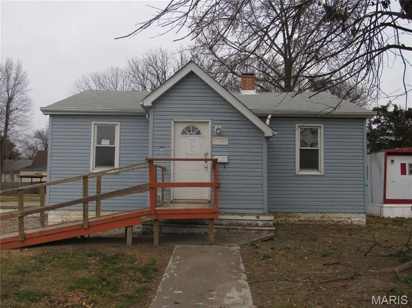 134 N Florida Ave, Belleville, IL 62221