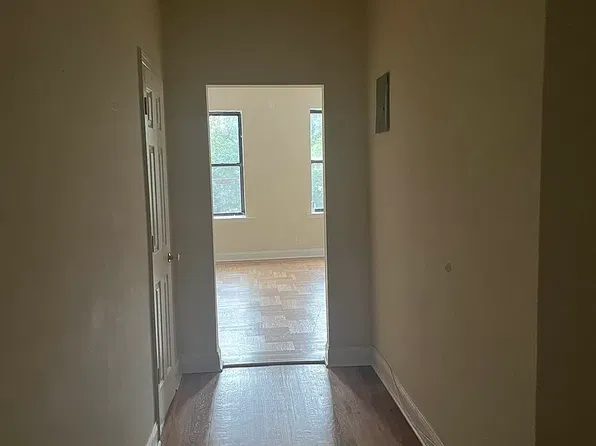 114 W 238th St APT 1J, Bronx, NY 10463