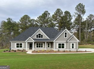 246 Field Rd, Griffin, GA 30223