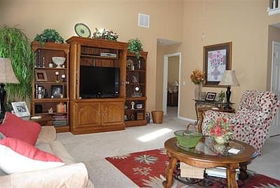 4th image of 8846 Mallory Ct