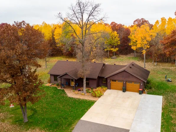 9101 Lone Oak Dr, Brainerd, MN 56401