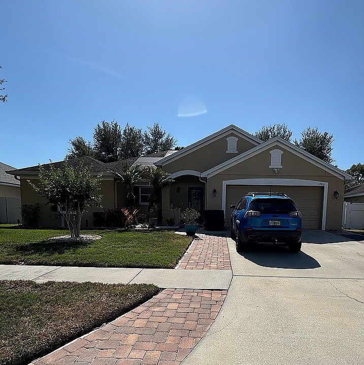 1st image of 11912 Lynmoor Dr