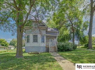 501 N Walnut St, Avoca, IA 51521