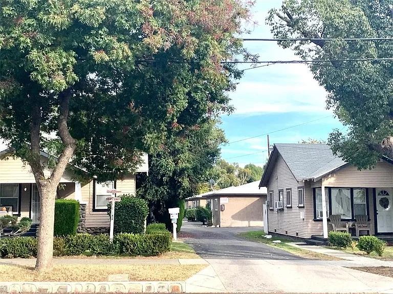 650 N 3rd Ave #C — Photo 7