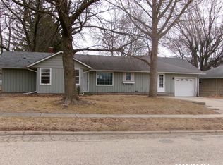 321 Meltzer St, Walnut, IL 61376