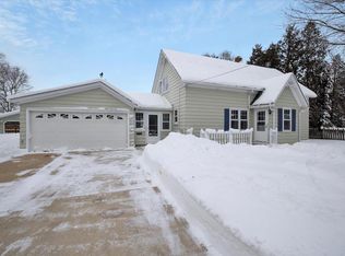 1711 10th Ave, Grafton, WI 53024