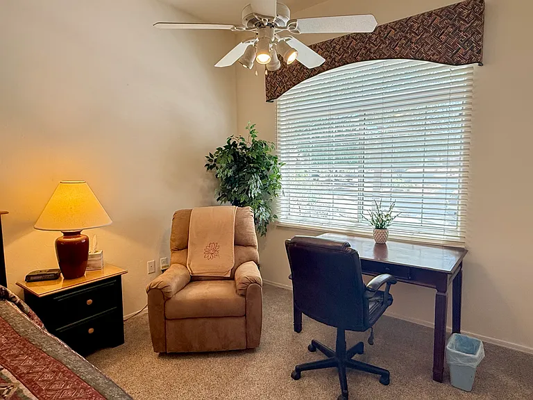 4685 S Tropicana Dr — Photo 21