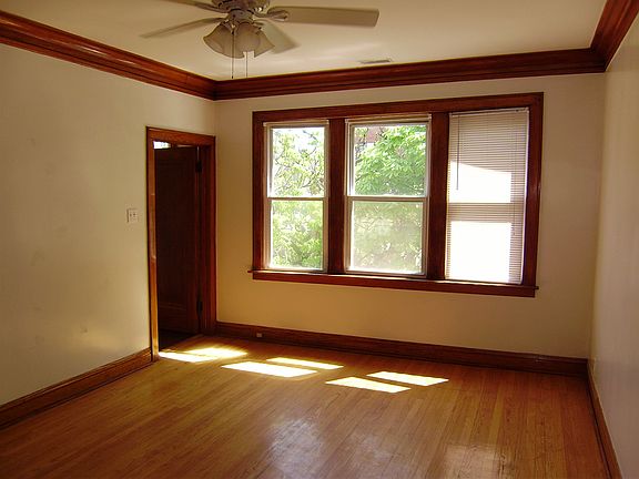 3rd image of 8708 S Saginaw Ave