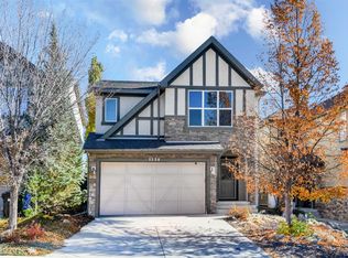 1536 W 93rd St SW, Calgary, AB T3H 0G8