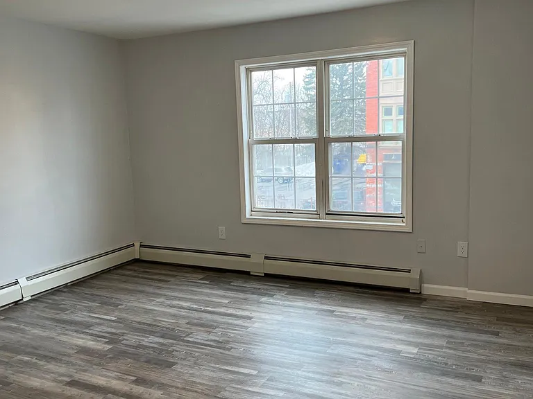 349 Connecticut St — Photo 13