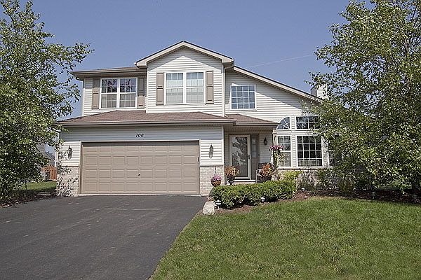 1st image of 706 Heintz Dr