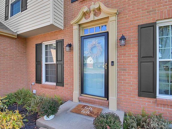 5th image of 9966 Montclaire Dr