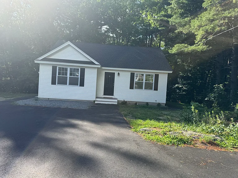 W Meadow Rd — Photo 1