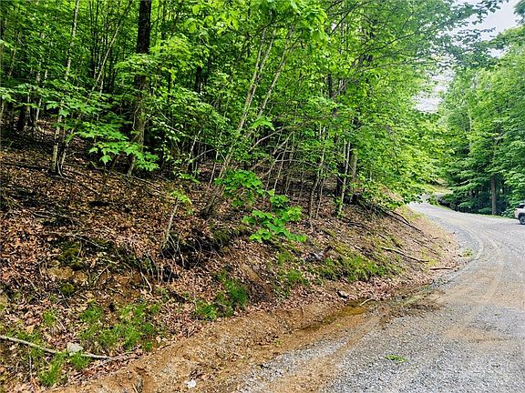 2nd image of 136 Locust Ridge Road