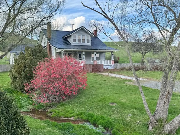 4749 Flatridge Rd, Mouth Of Wilson, VA 24363