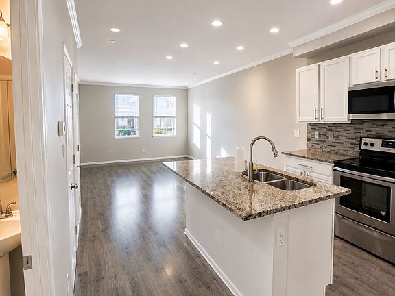 4th image of 16022 E Warner Pl